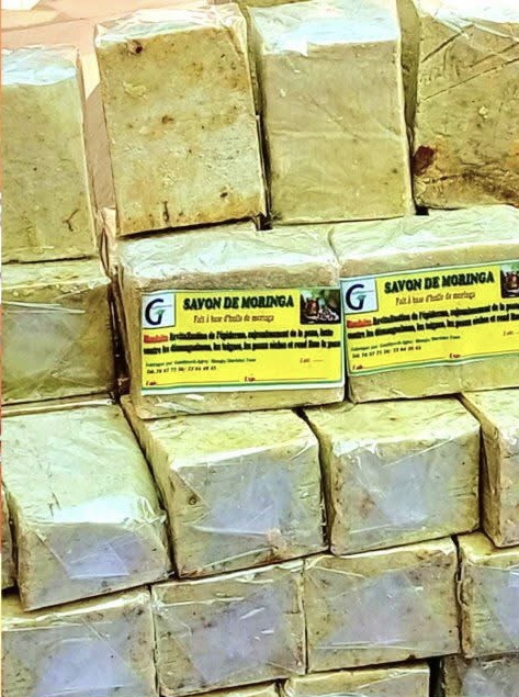 Savon de moringa
